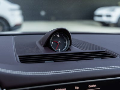 2022 Porsche Panamera 4