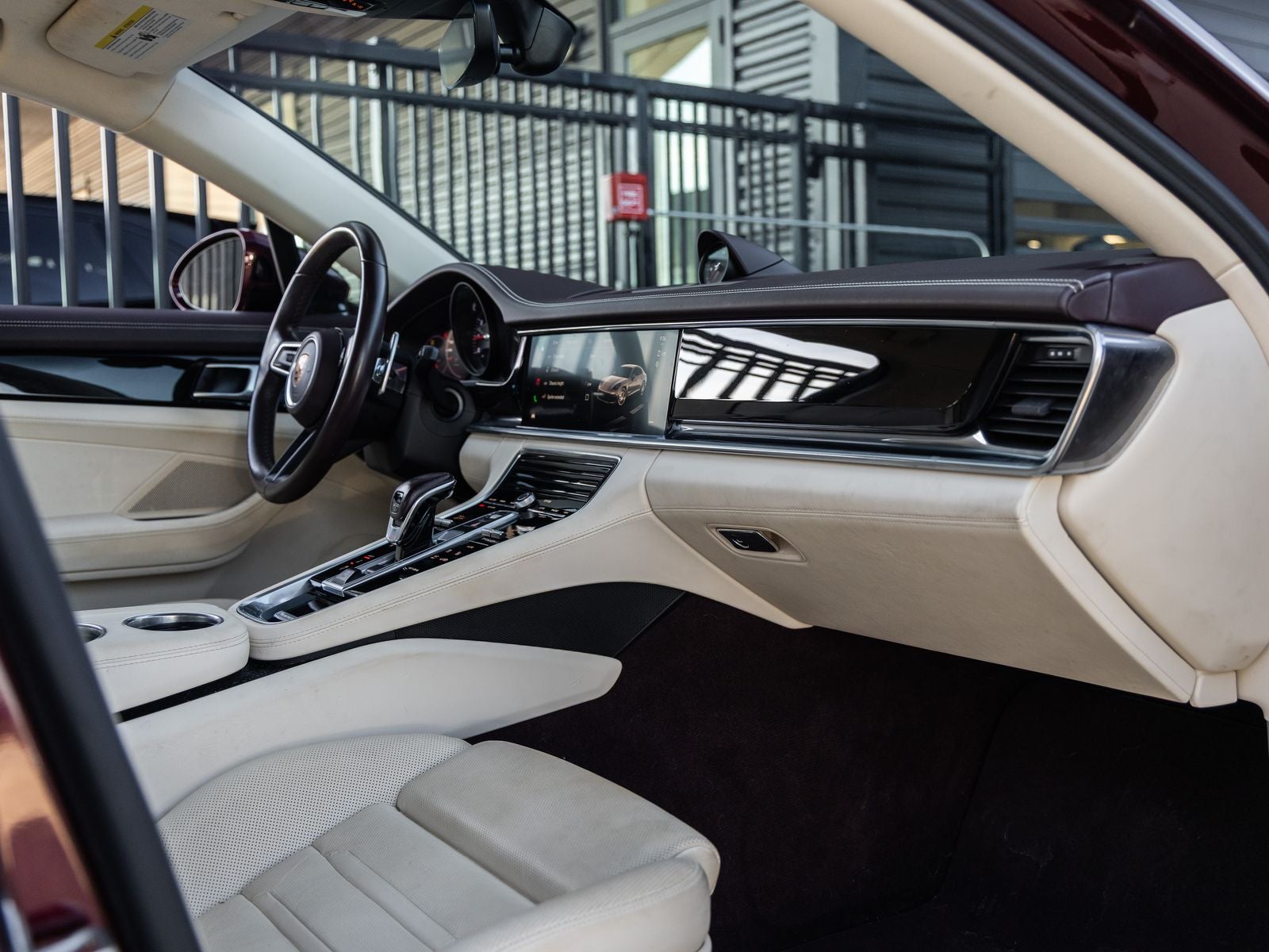 2022 Porsche Panamera 4