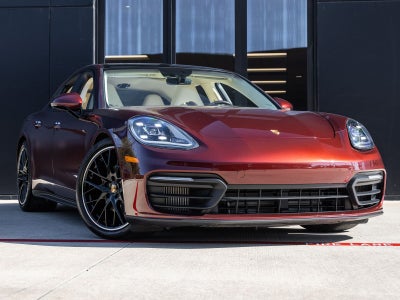2022 Porsche Panamera 4