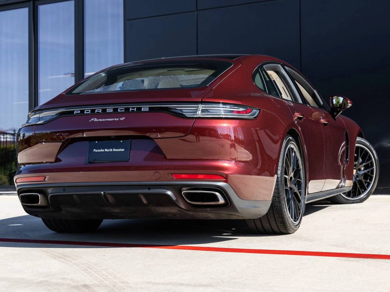 2022 Porsche Panamera 4