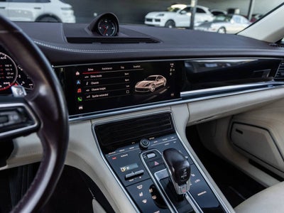 2022 Porsche Panamera 4