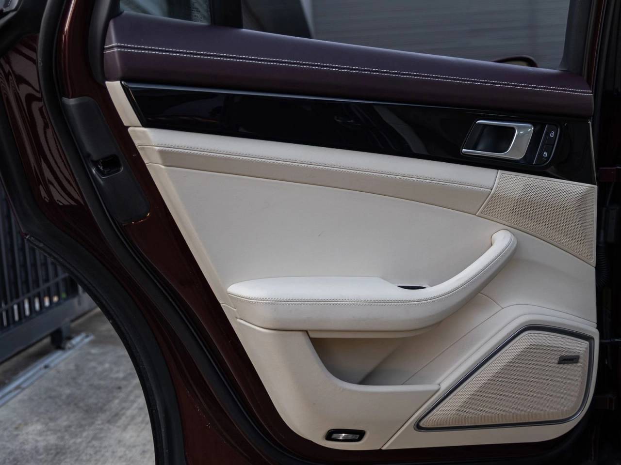 2022 Porsche Panamera 4