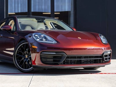 2022 Porsche Panamera 4