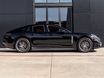 2023 Porsche Panamera Panamera 4 Platinum Edition