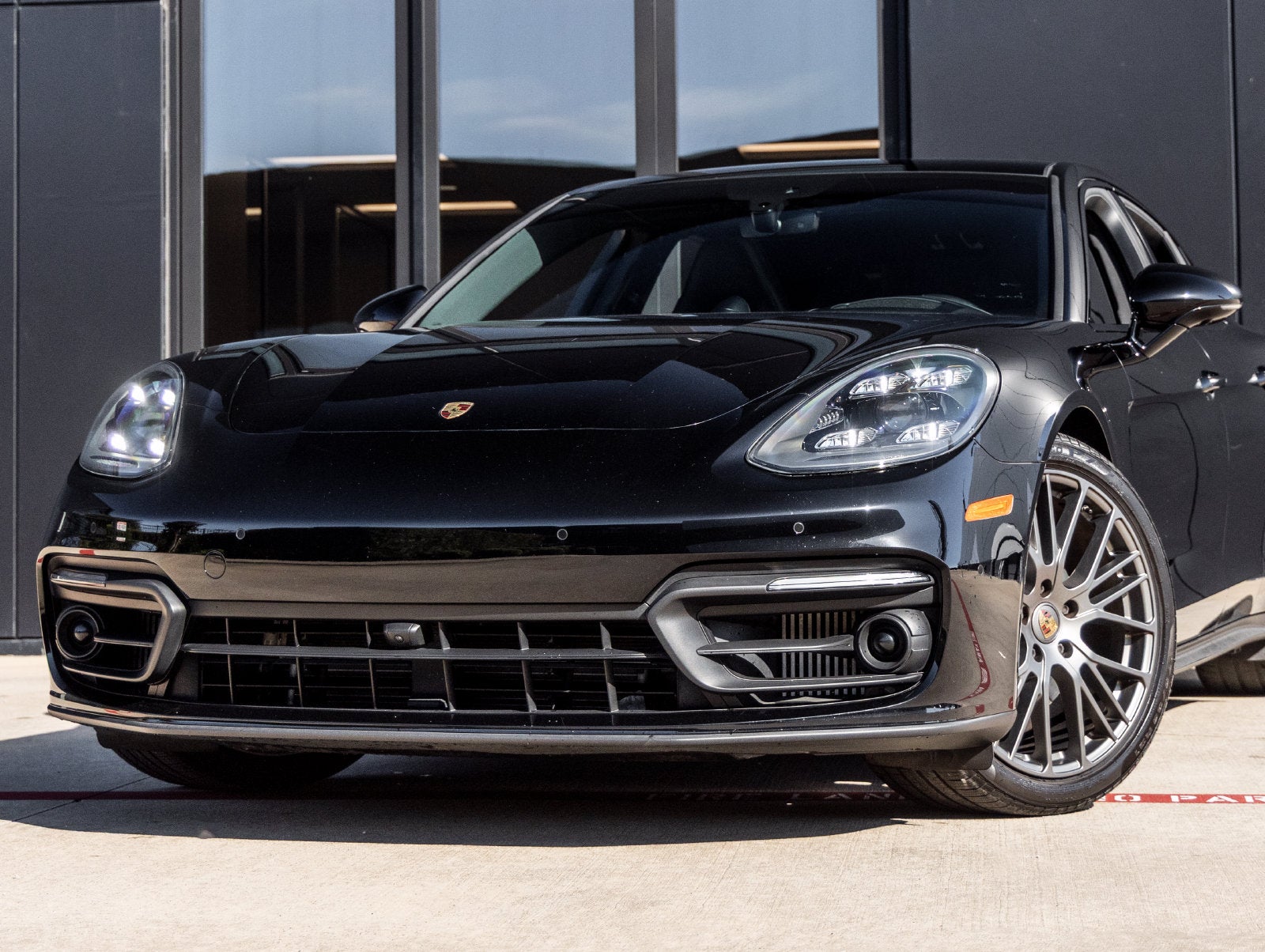 2023 Porsche Panamera Panamera 4 Platinum Edition
