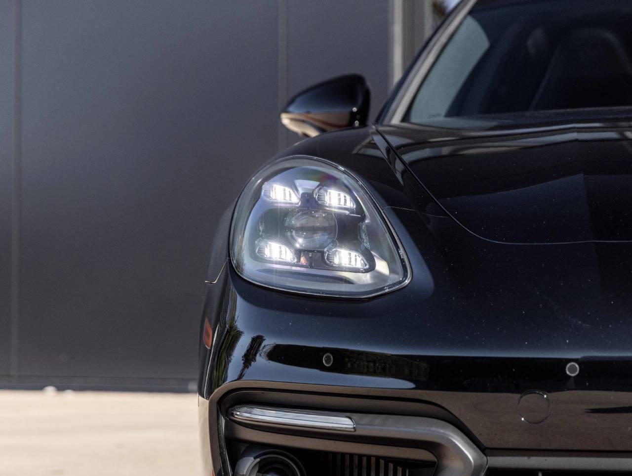 2023 Porsche Panamera Panamera 4 Platinum Edition