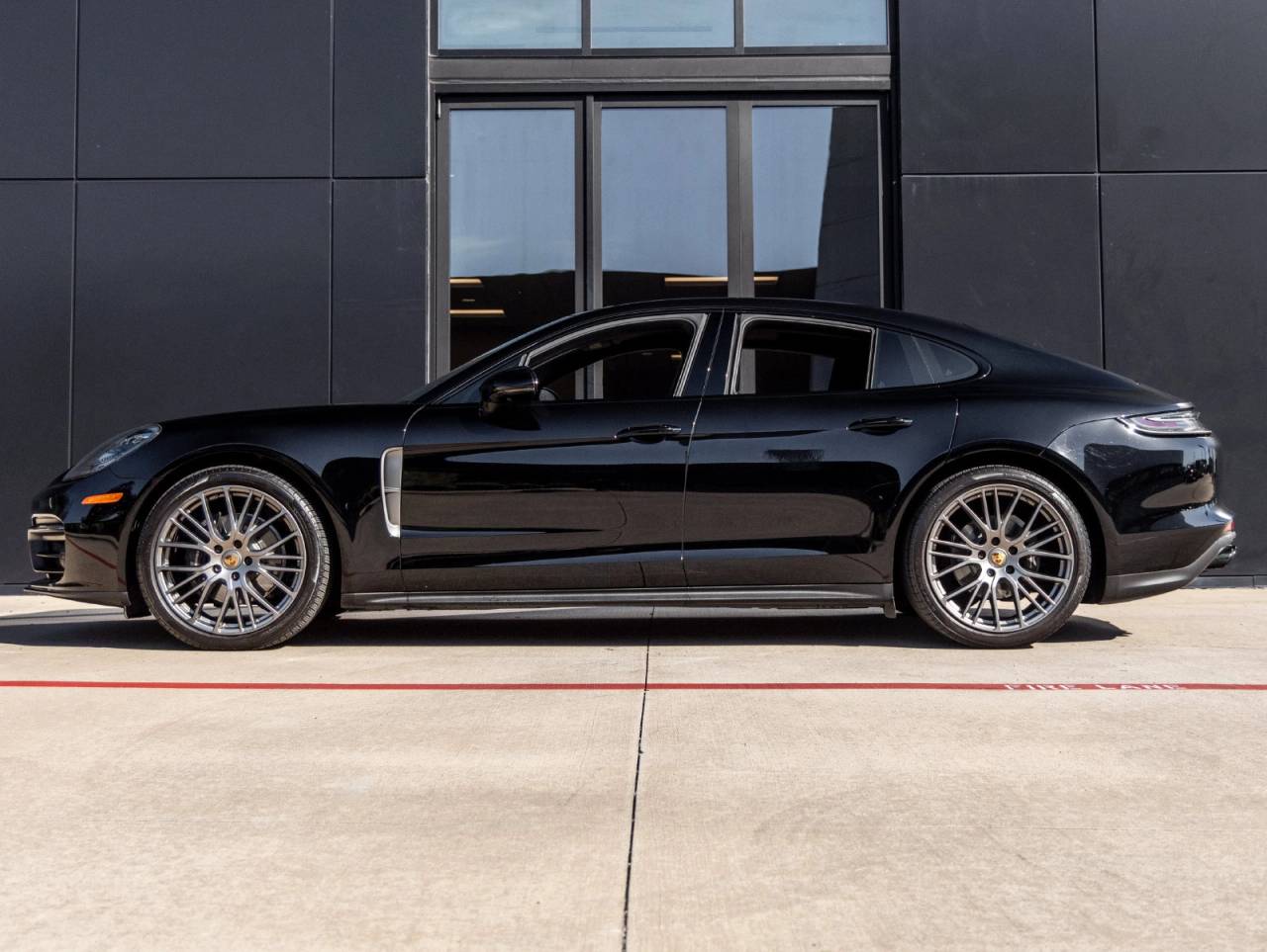2023 Porsche Panamera Panamera 4 Platinum Edition
