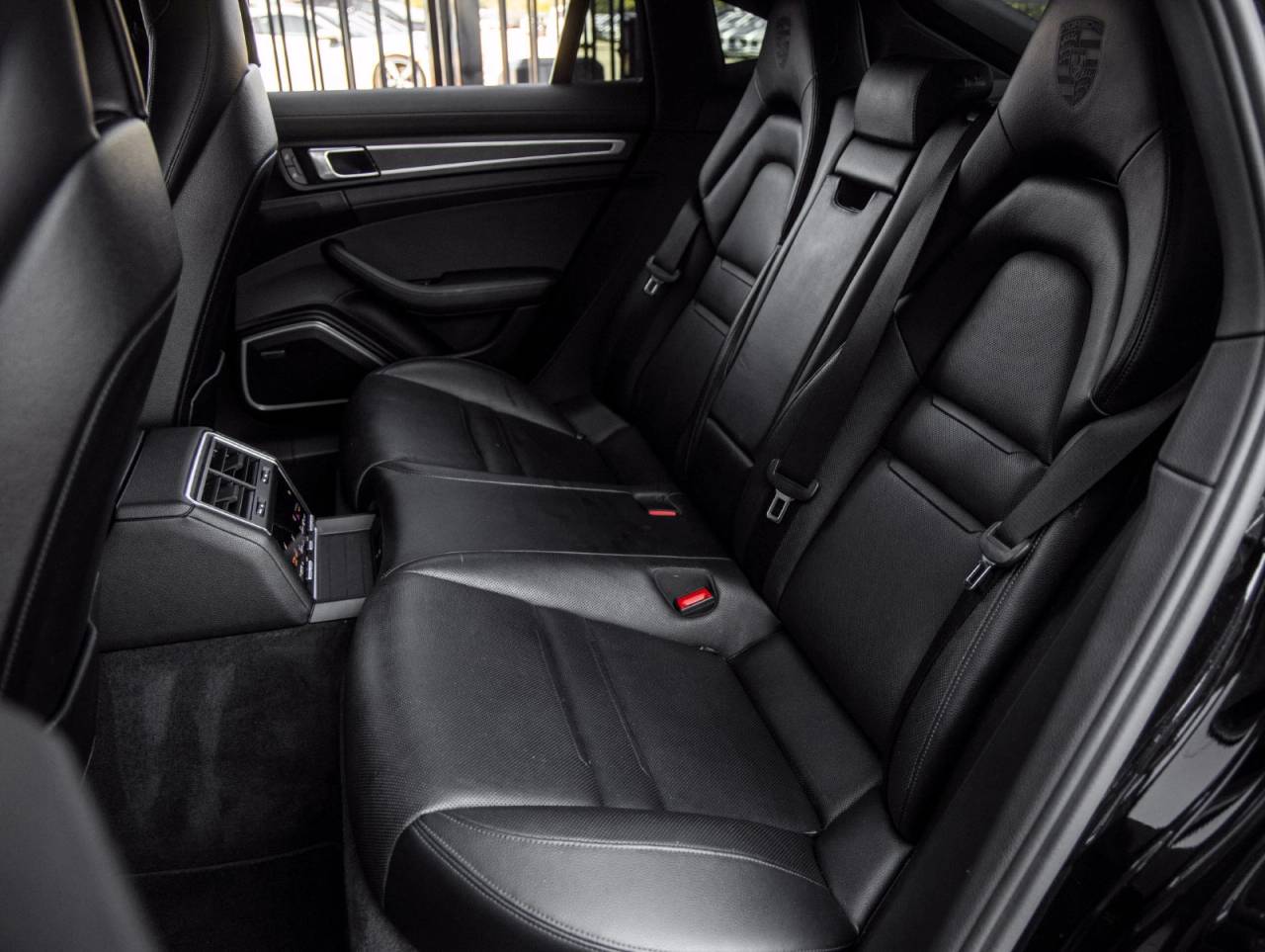 2023 Porsche Panamera Panamera 4 Platinum Edition