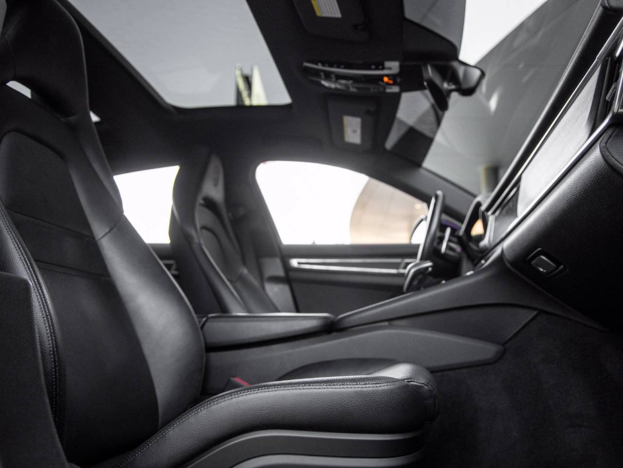 2023 Porsche Panamera Panamera 4 Platinum Edition
