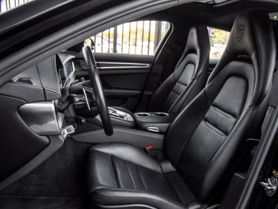 2023 Porsche Panamera Panamera 4 Platinum Edition