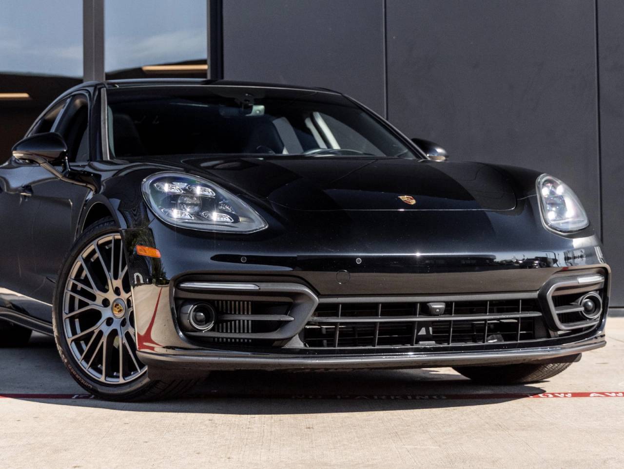 2023 Porsche Panamera Panamera 4 Platinum Edition
