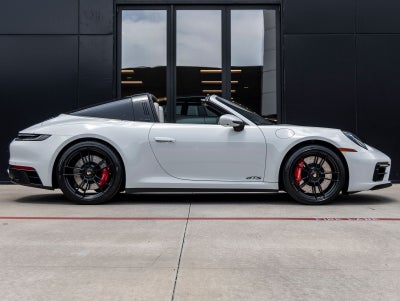 2022 Porsche 911 Targa 4 GTS