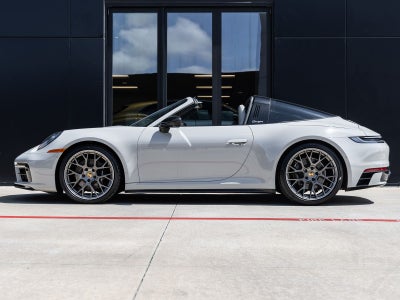 2022 Porsche 911 Targa 4S