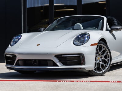 2022 Porsche 911 Targa 4S