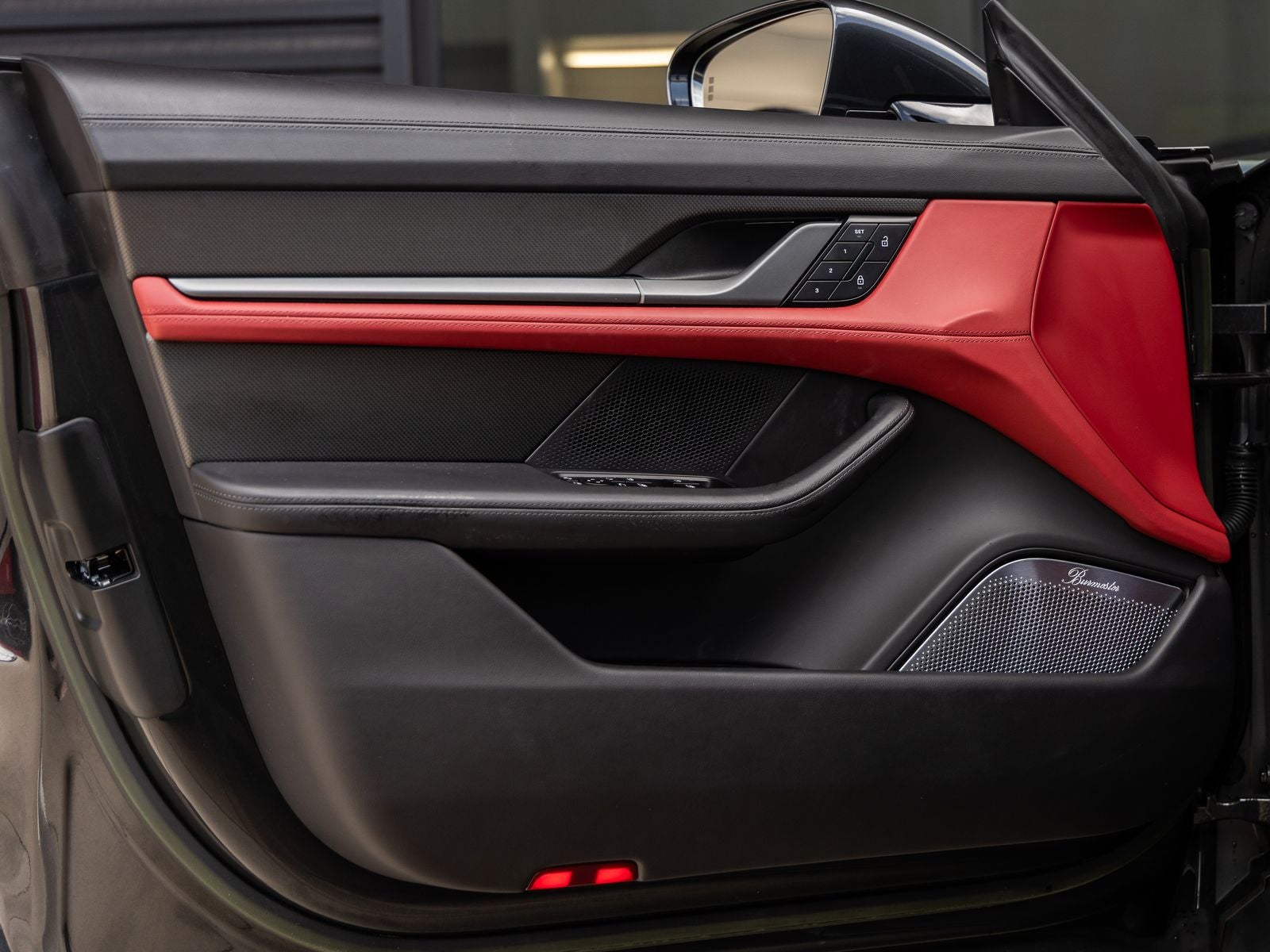 2023 Porsche Taycan Taycan Turbo S Cross Turismo