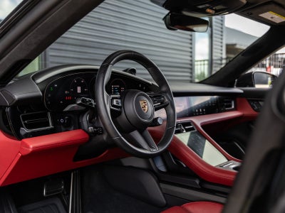 2023 Porsche Taycan Taycan Turbo S Cross Turismo