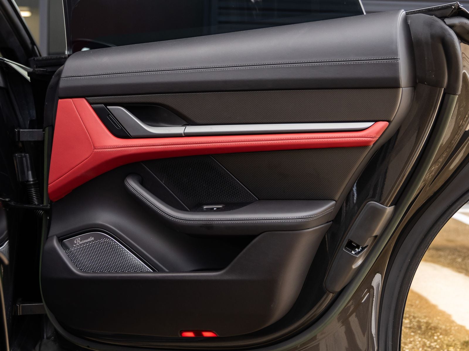 2023 Porsche Taycan Taycan Turbo S Cross Turismo