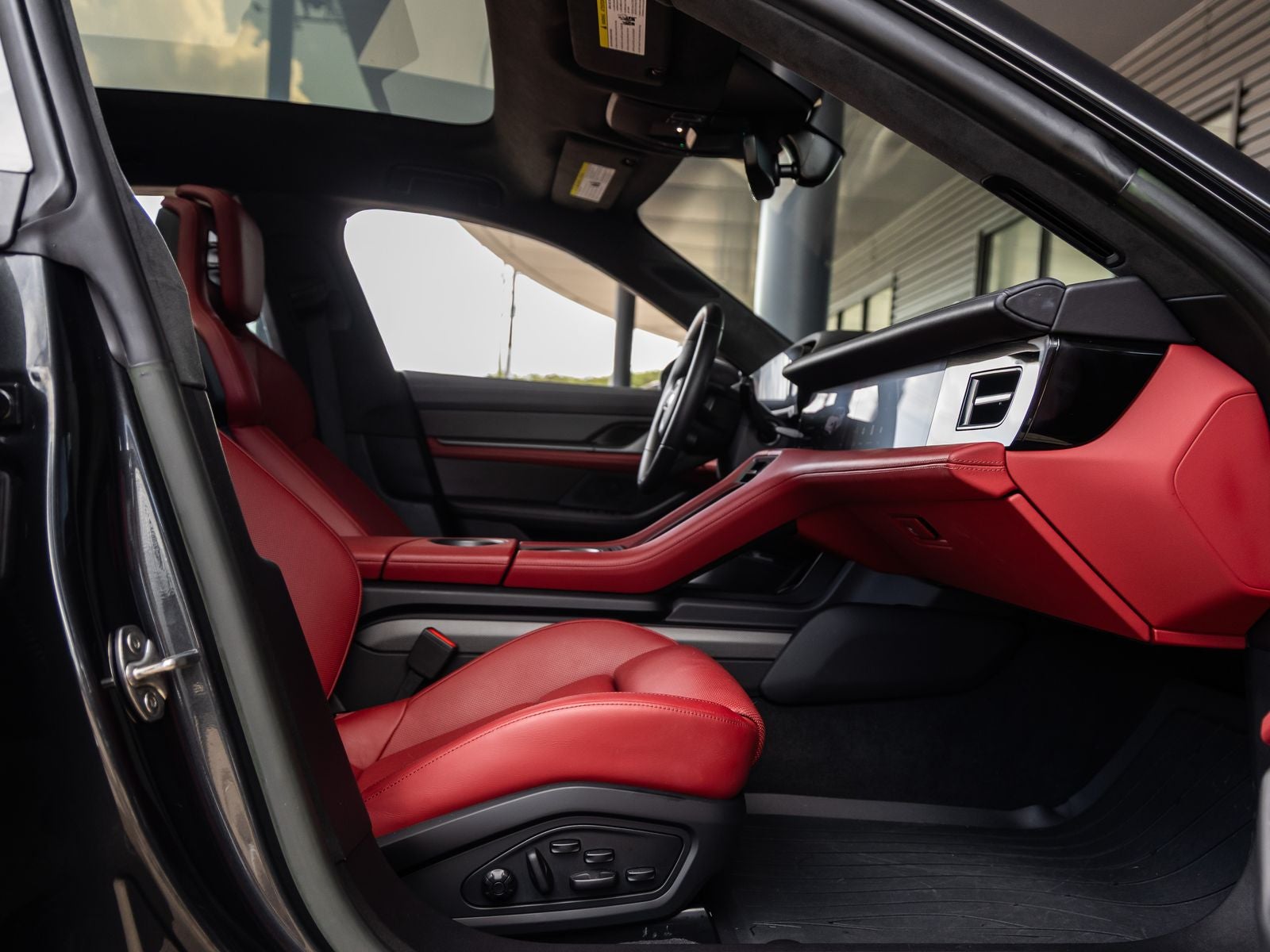 2023 Porsche Taycan Taycan Turbo S Cross Turismo
