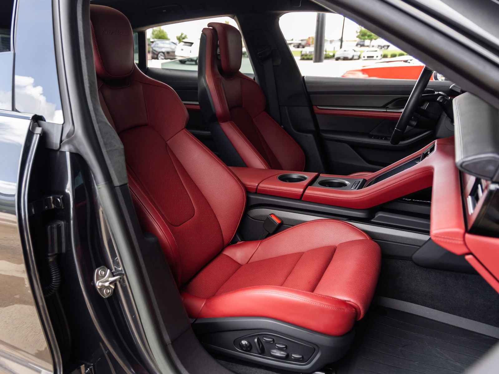 2023 Porsche Taycan Taycan Turbo S Cross Turismo