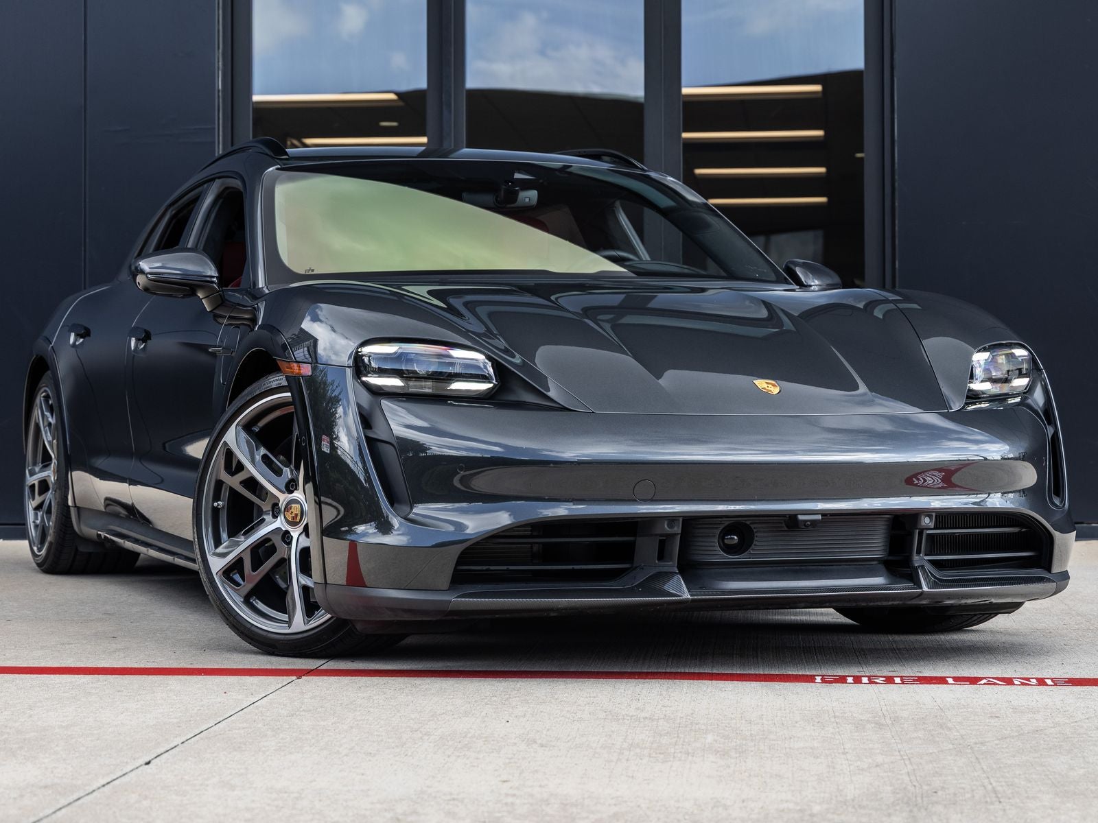 2023 Porsche Taycan Taycan Turbo S Cross Turismo
