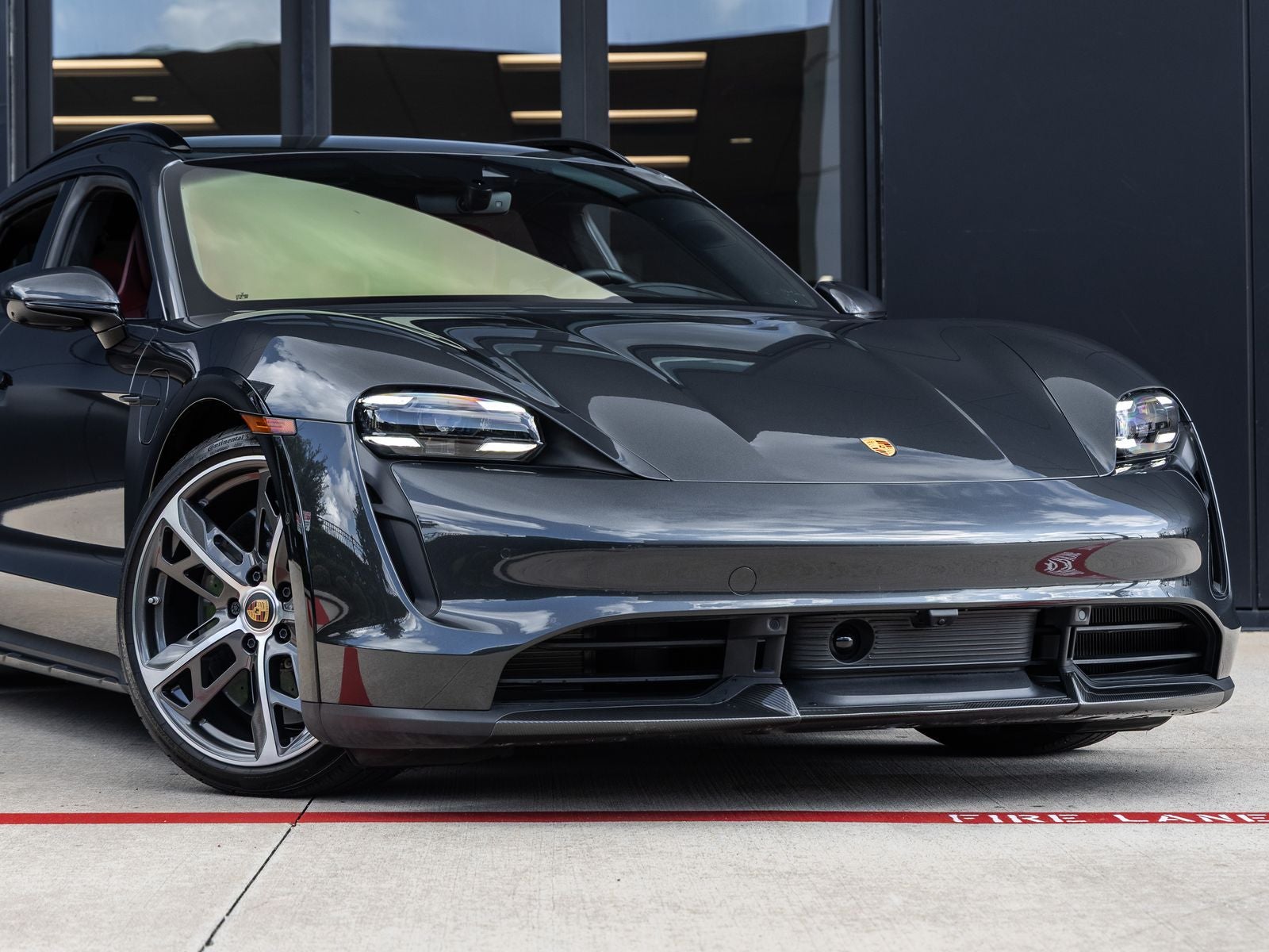 2023 Porsche Taycan Taycan Turbo S Cross Turismo
