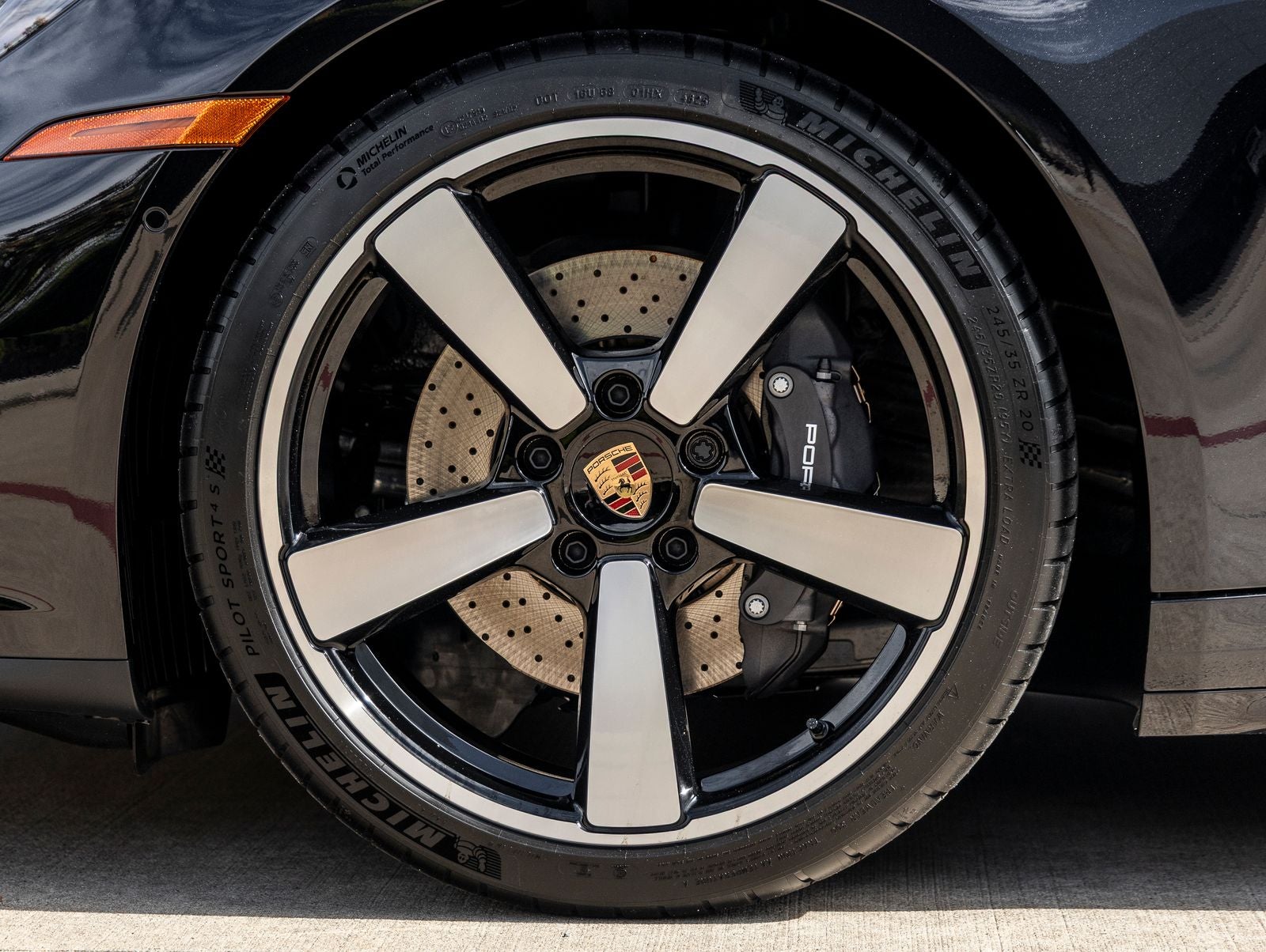 2026 Porsche 911 Carrera
