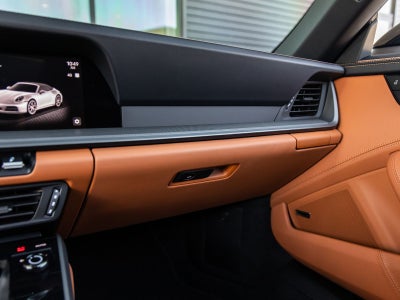 2025 Porsche 911 Carrera Cabriolet