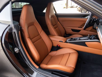2025 Porsche 911 Carrera Cabriolet