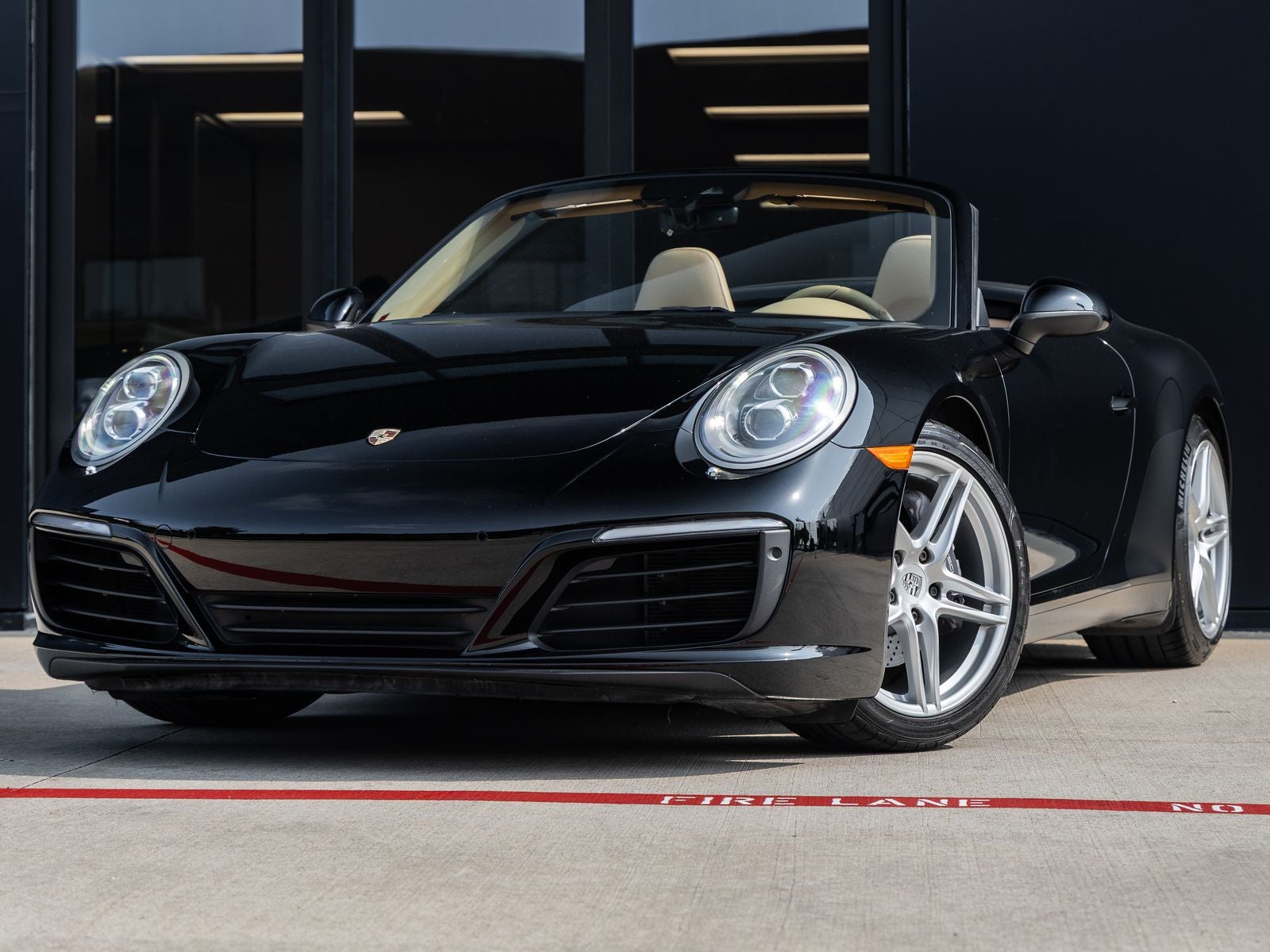 2017 Porsche 911 Carrera Cabriolet