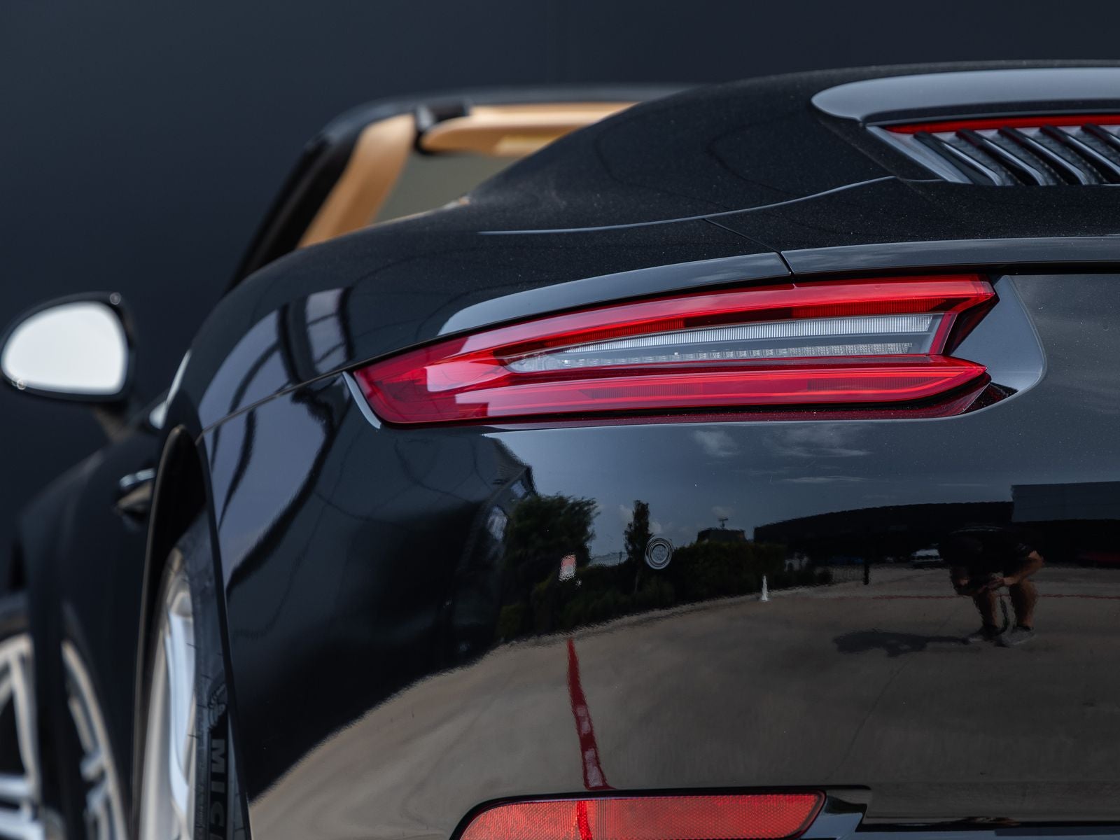 2017 Porsche 911 Carrera Cabriolet