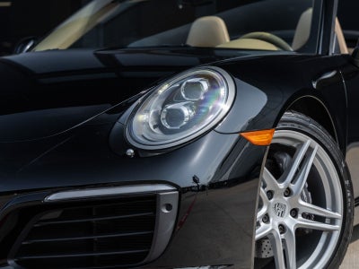 2017 Porsche 911 Carrera Cabriolet