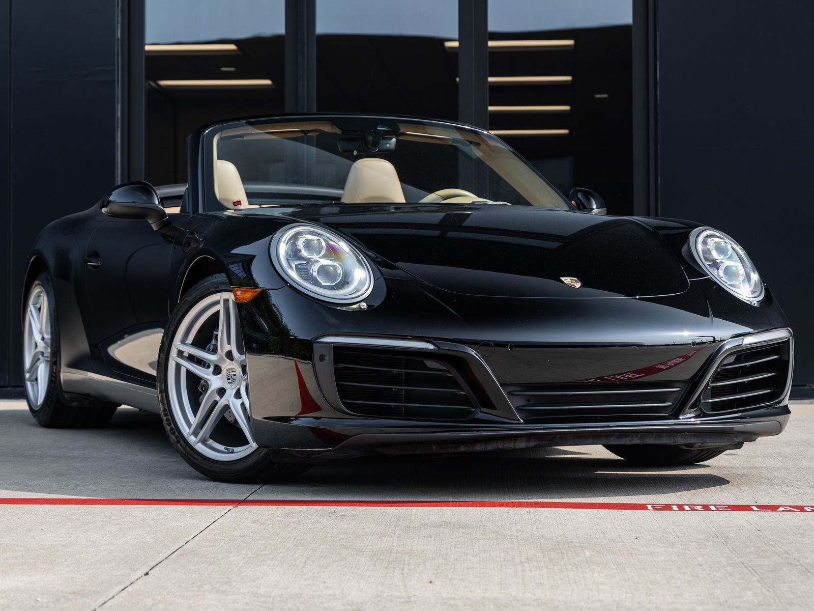 2017 Porsche 911 Carrera Cabriolet