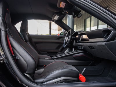 2026 Porsche 911 Carrera 4 GTS Cabriolet
