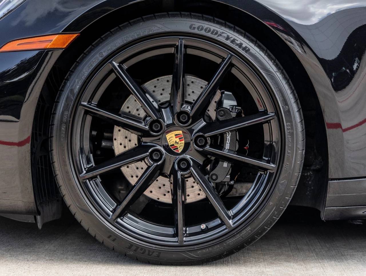 2020 Porsche 911 Carrera 4S Cabriolet