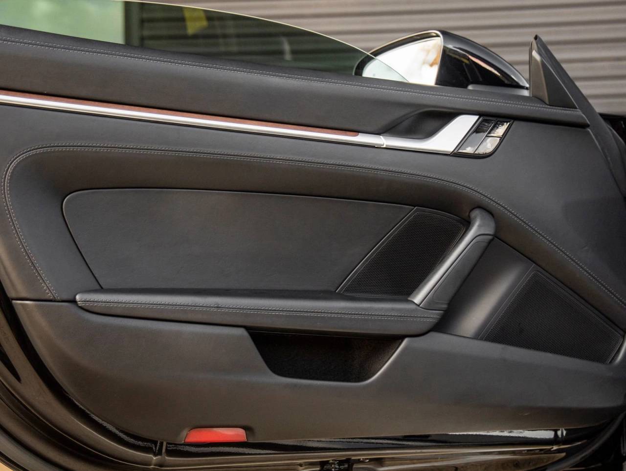 2020 Porsche 911 Carrera 4S Cabriolet