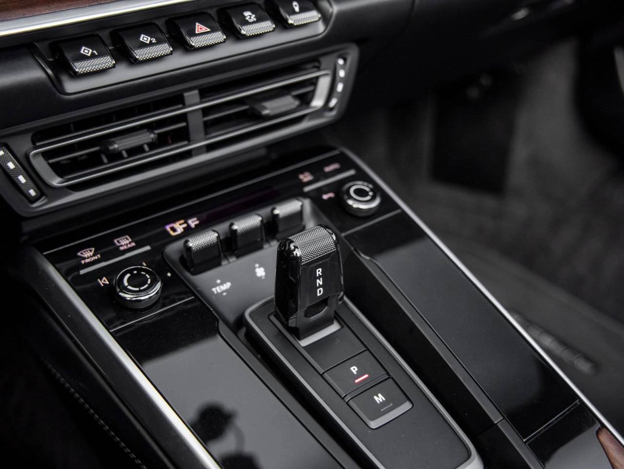 2020 Porsche 911 Carrera 4S Cabriolet