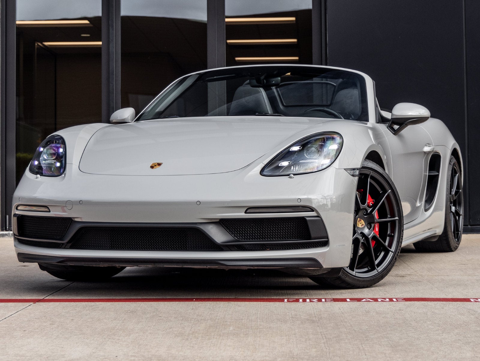 2023 Porsche 718
