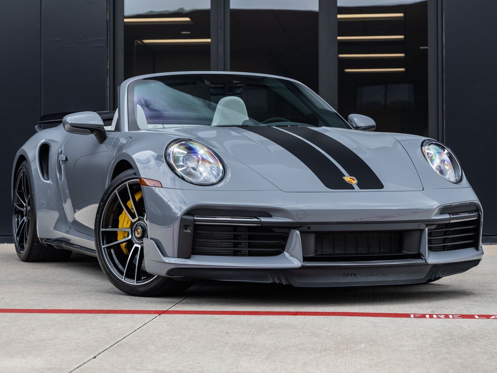 2023 Porsche 911 911 Turbo S Cabriolet (MY23)
