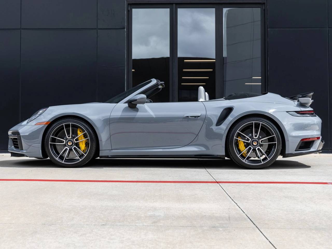 2023 Porsche 911 911 Turbo S Cabriolet (MY23)