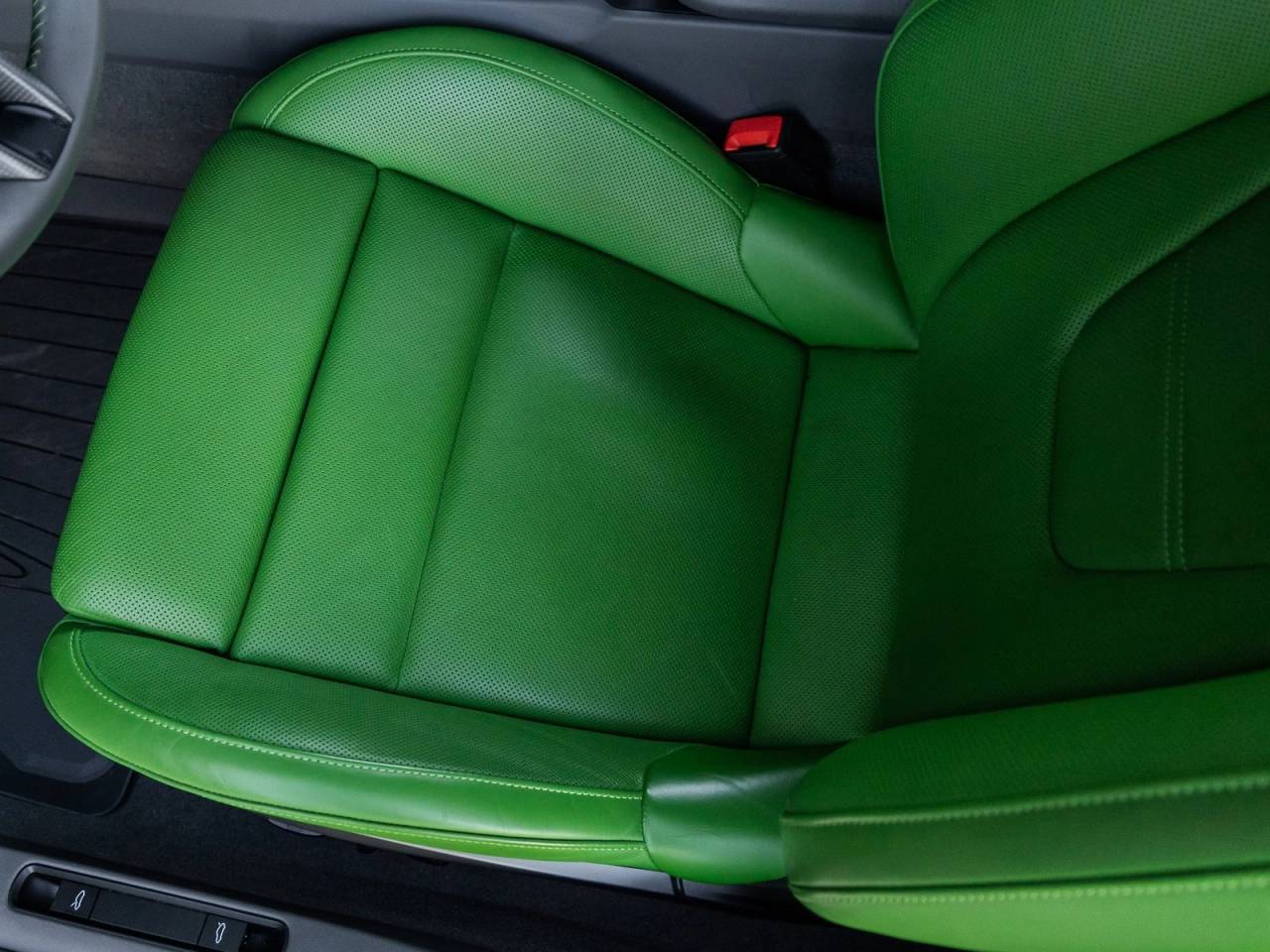 2022 Porsche 911 911 Turbo S Cabriolet (MY22)