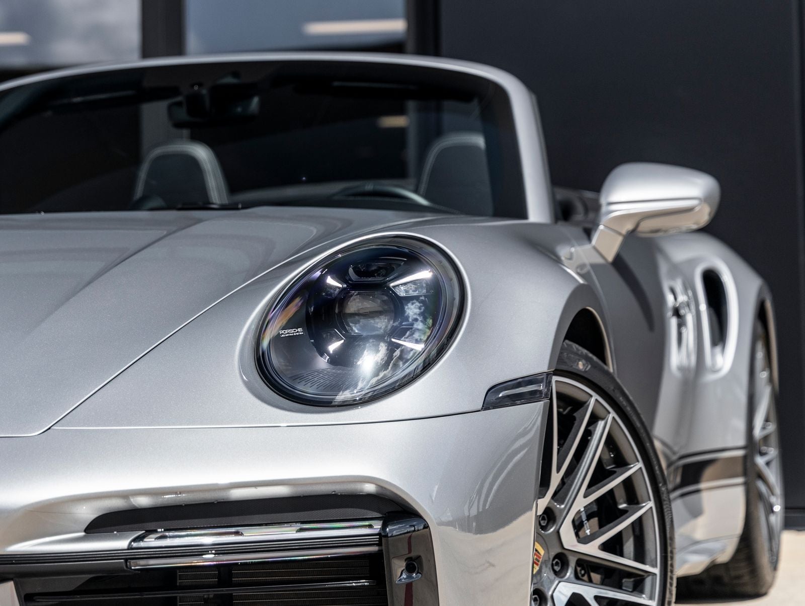 2024 Porsche 911 Turbo S Cabriolet