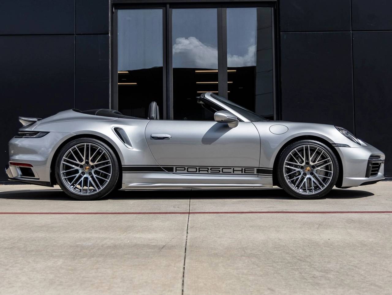 2024 Porsche 911 Turbo S Cabriolet