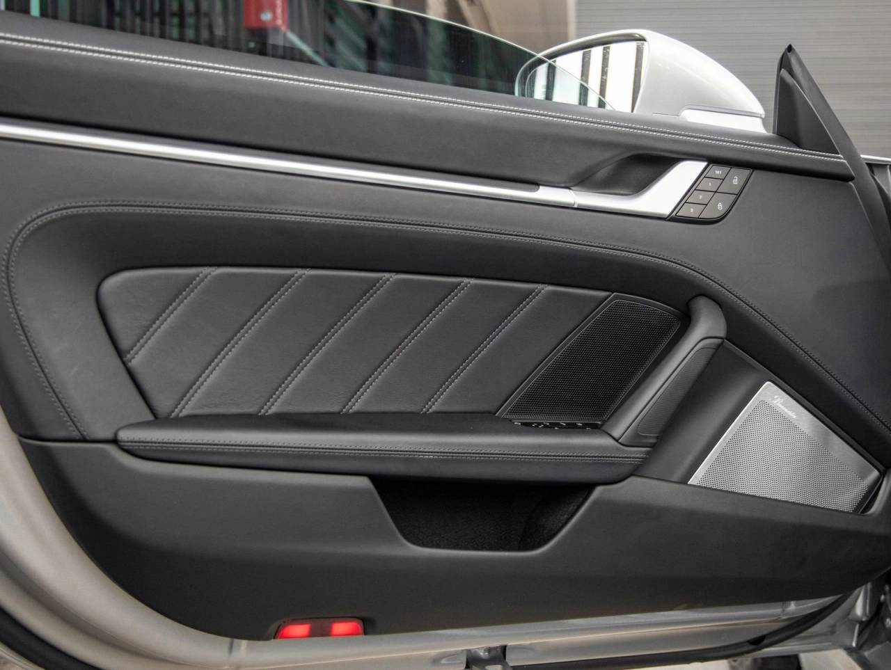 2024 Porsche 911 Turbo S Cabriolet