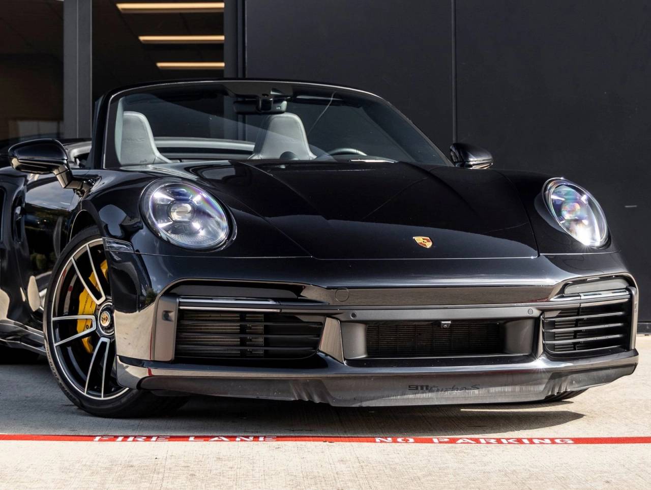 2023 Porsche 911 Turbo S Cabriolet