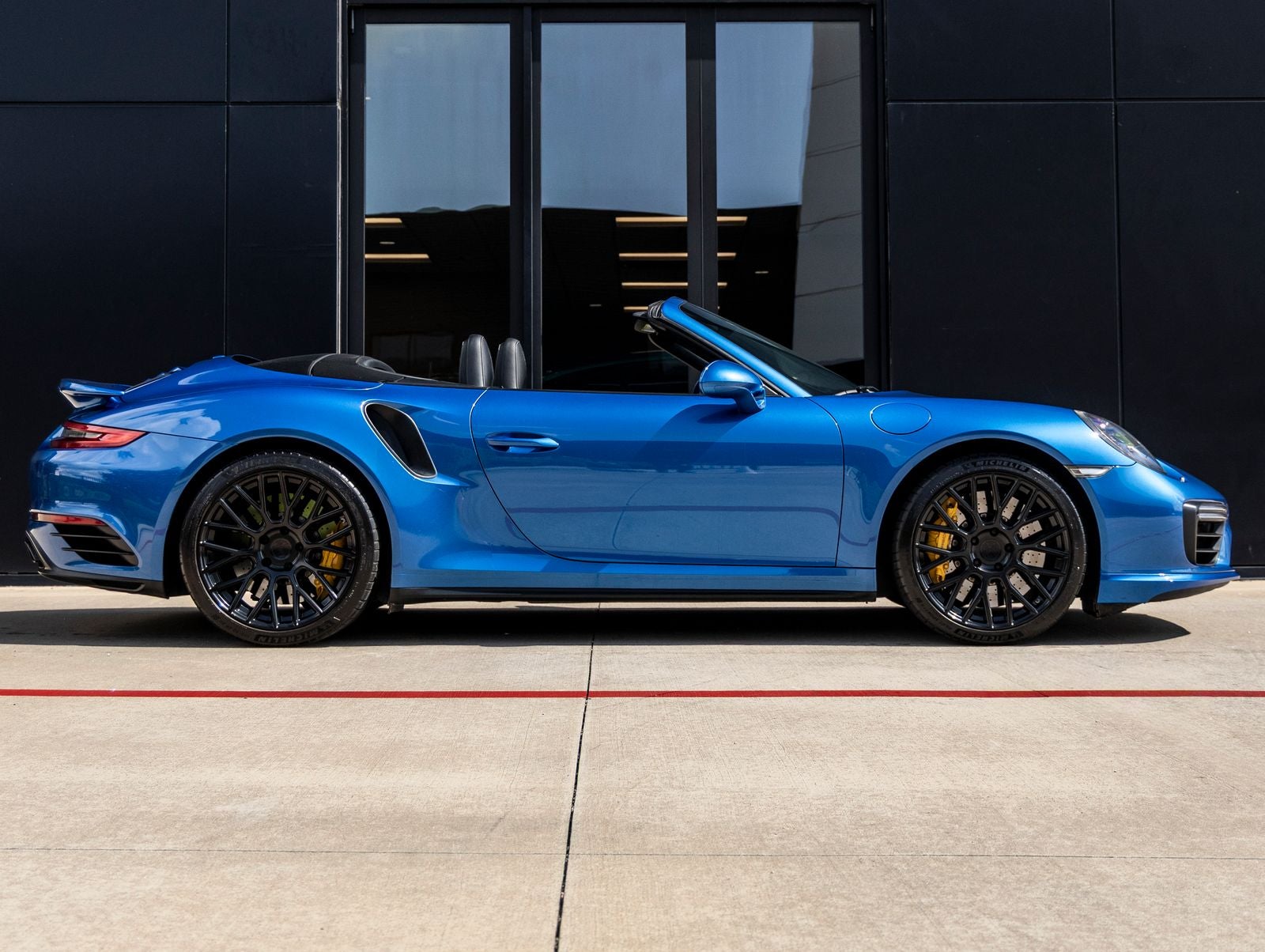 2017 Porsche 911 911 Turbo S Cabriolet