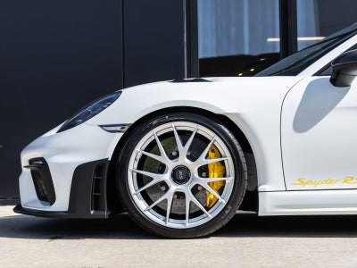 2025 Porsche 718 Spyder RS