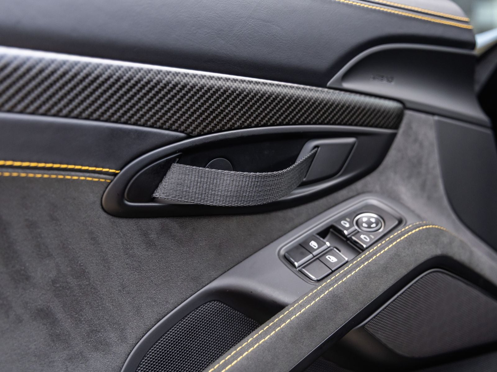 2024 Porsche 718 Spyder RS