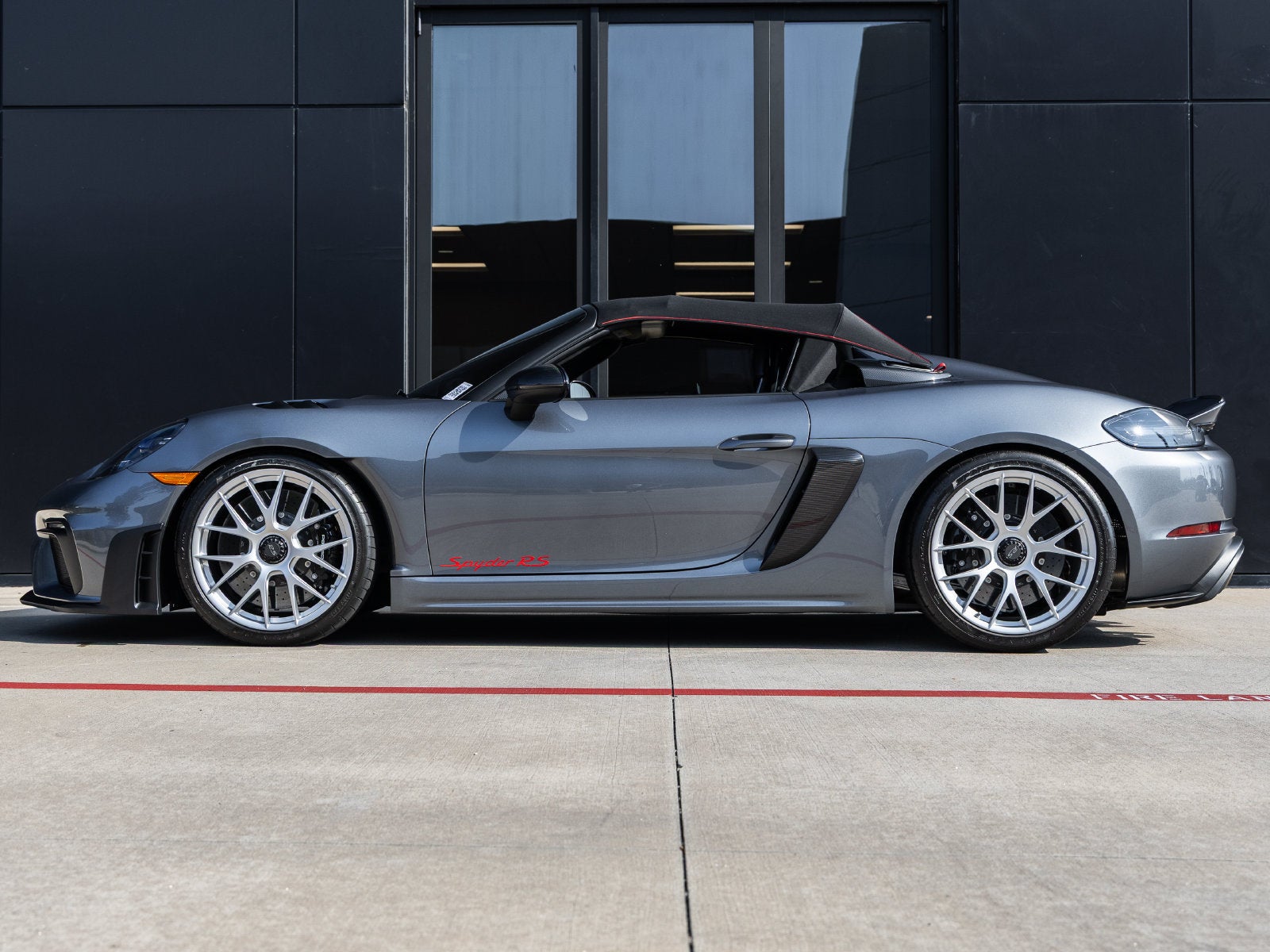 2024 Porsche 718 718 Spyder RS