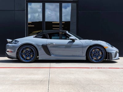 2025 Porsche 718 Spyder RS