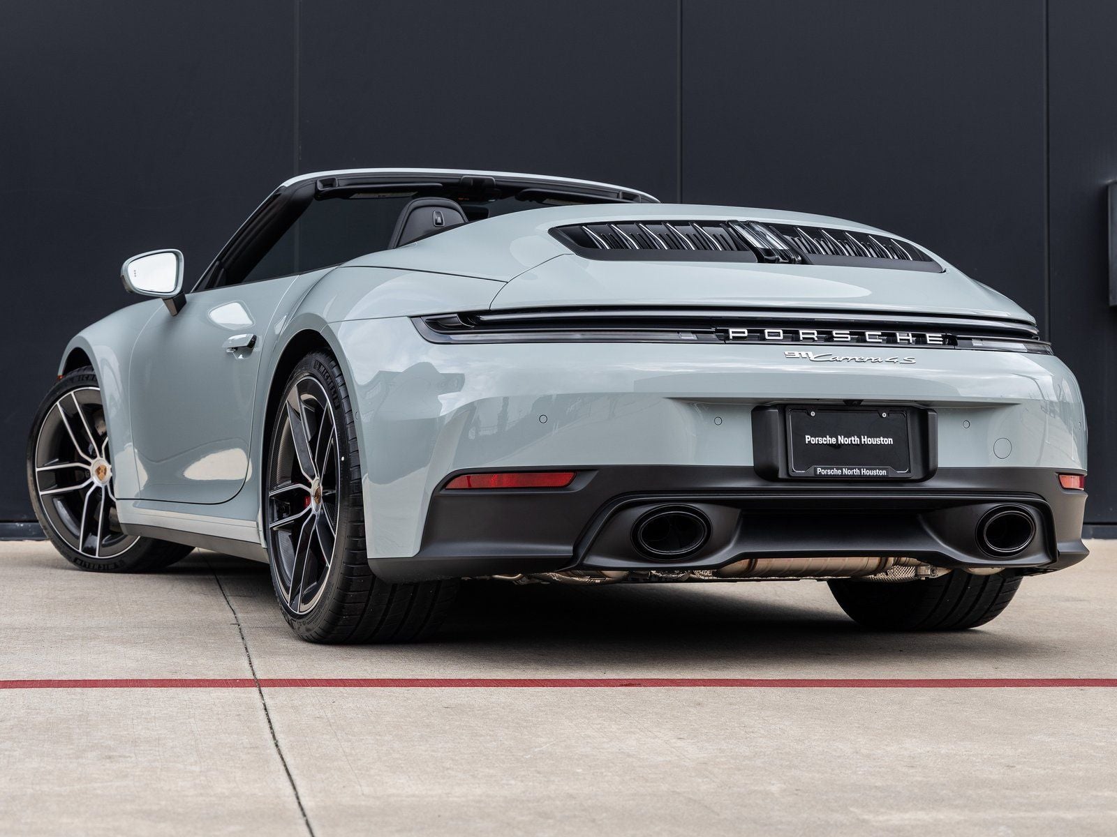 2026 Porsche 911 Carrera 4S Cabriolet